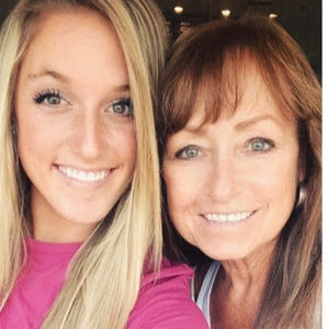 Meet your Posher, Deniece